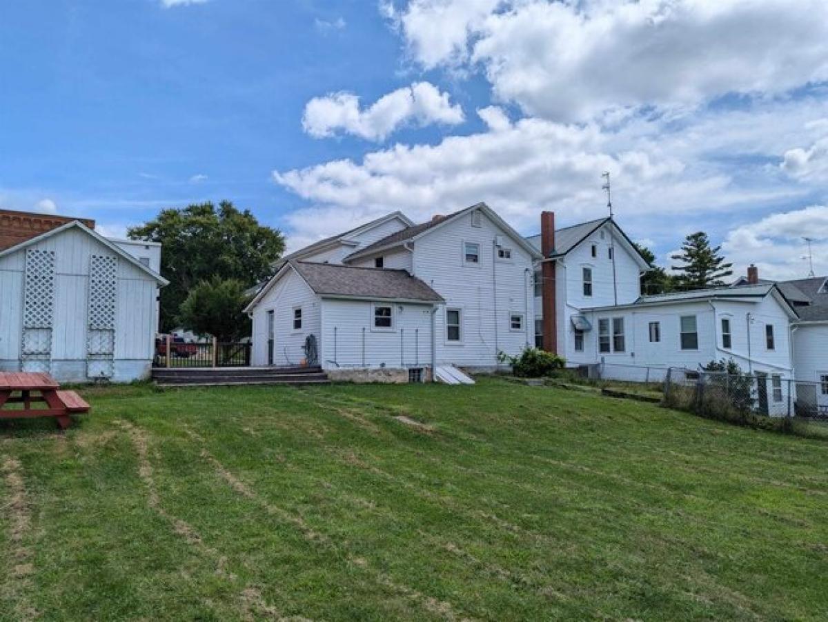 Picture of Home For Sale in Orangeville, Illinois, United States