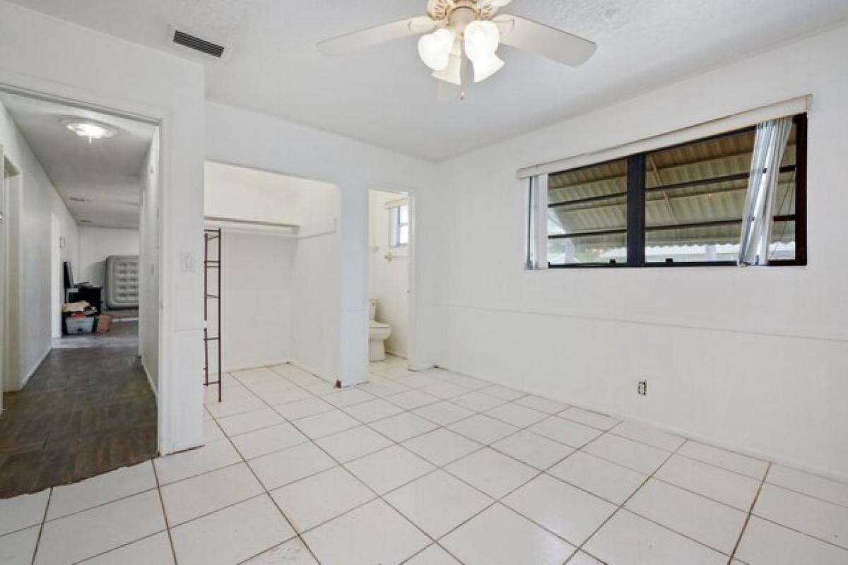 Picture of Home For Sale in Riviera Beach, Florida, United States