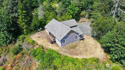 Home For Sale in Shelton, Washington