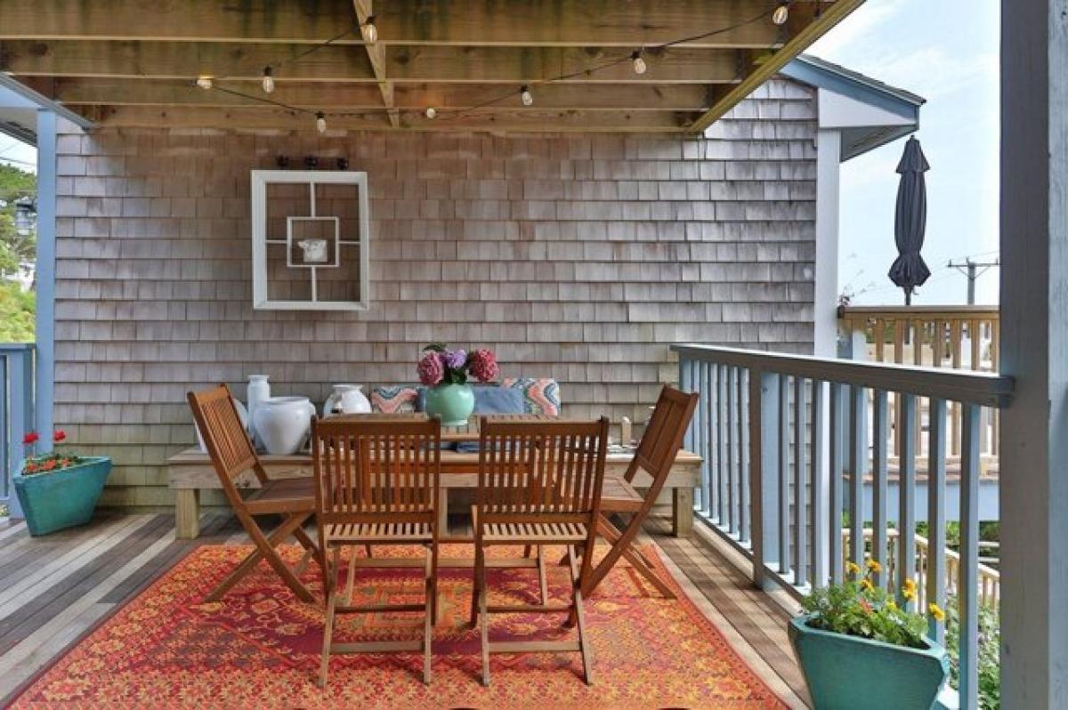 Picture of Home For Sale in Provincetown, Massachusetts, United States