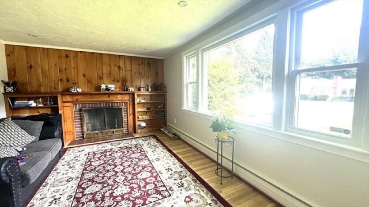 Picture of Home For Rent in Norwood, Massachusetts, United States