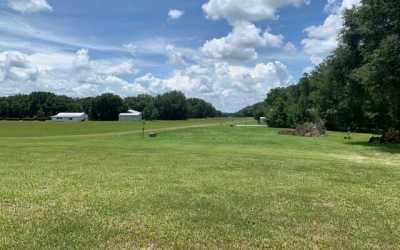 Home For Sale in Mcalpin, Florida