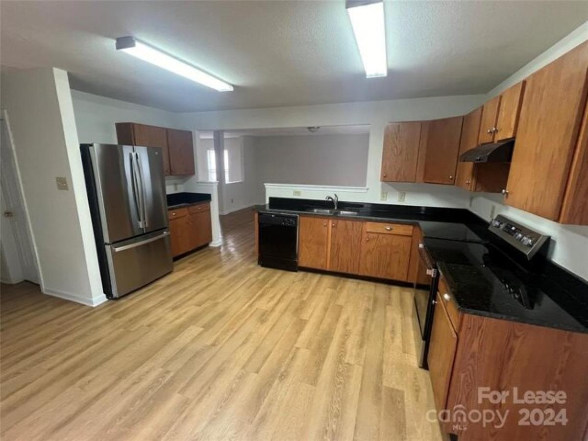 Picture of Home For Rent in Harrisburg, North Carolina, United States