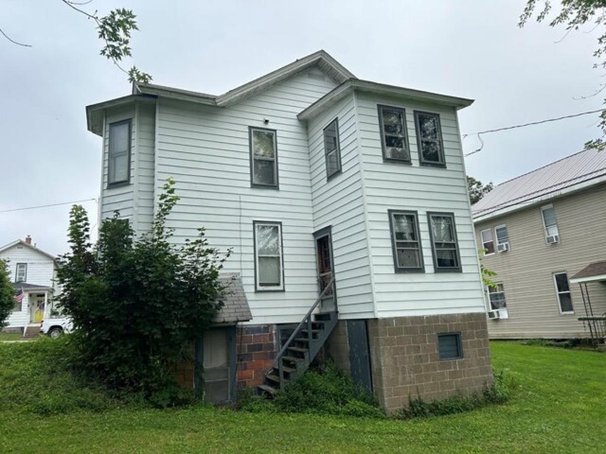 Picture of Home For Sale in Clarion, Pennsylvania, United States