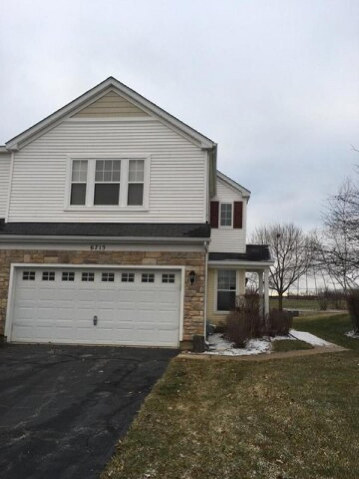 Picture of Home For Rent in Carpentersville, Illinois, United States