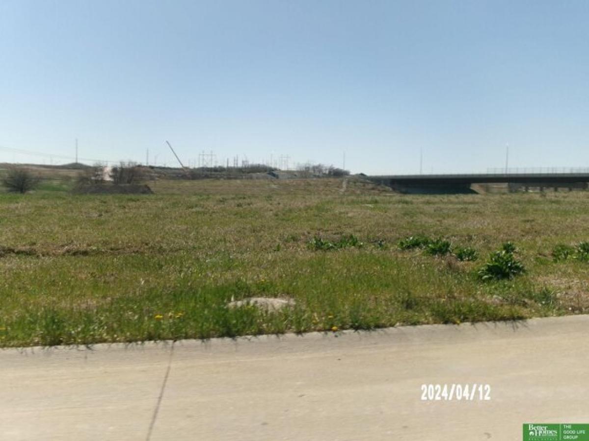 Picture of Residential Land For Sale in Omaha, Nebraska, United States