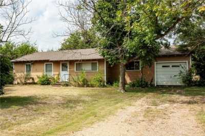 Home For Sale in Riesel, Texas