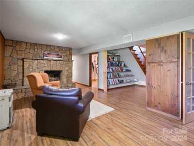 Home For Sale in Spruce Pine, North Carolina