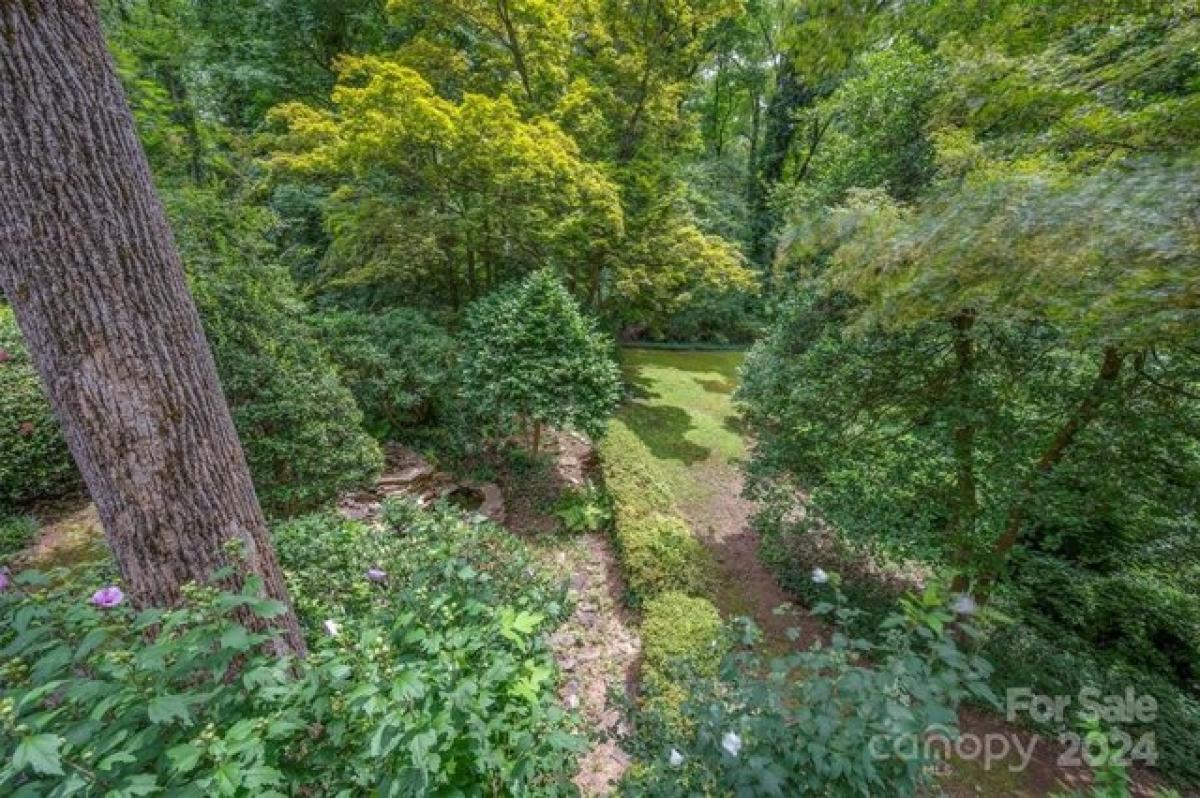 Picture of Home For Sale in Tryon, North Carolina, United States