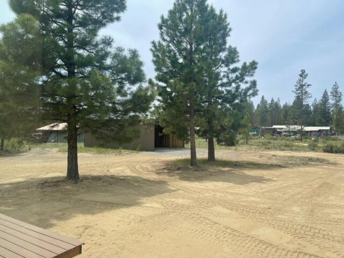 Picture of Home For Sale in La Pine, Oregon, United States