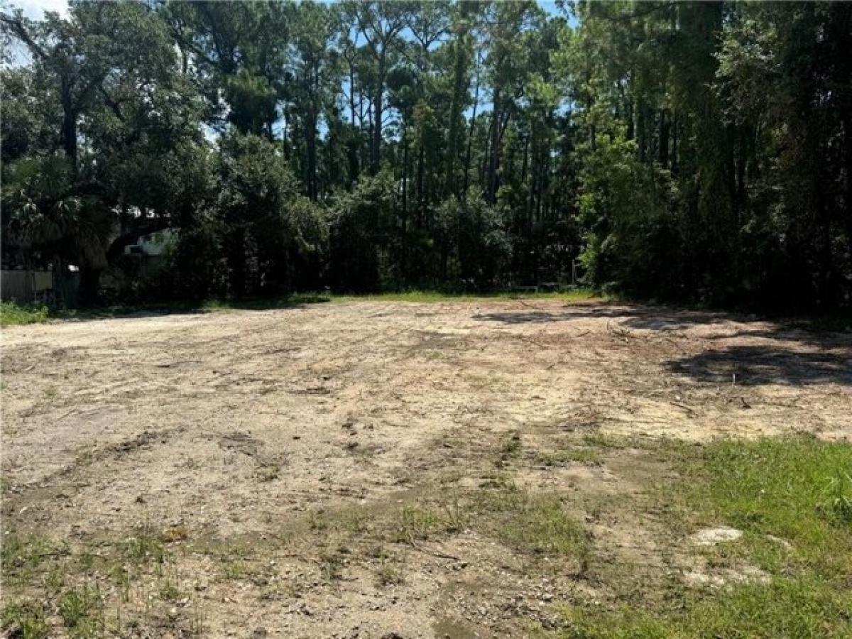 Picture of Residential Land For Sale in Dauphin Island, Alabama, United States