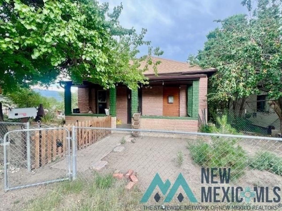 Picture of Home For Sale in Raton, New Mexico, United States