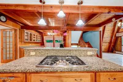 Home For Sale in Lake Ariel, Pennsylvania