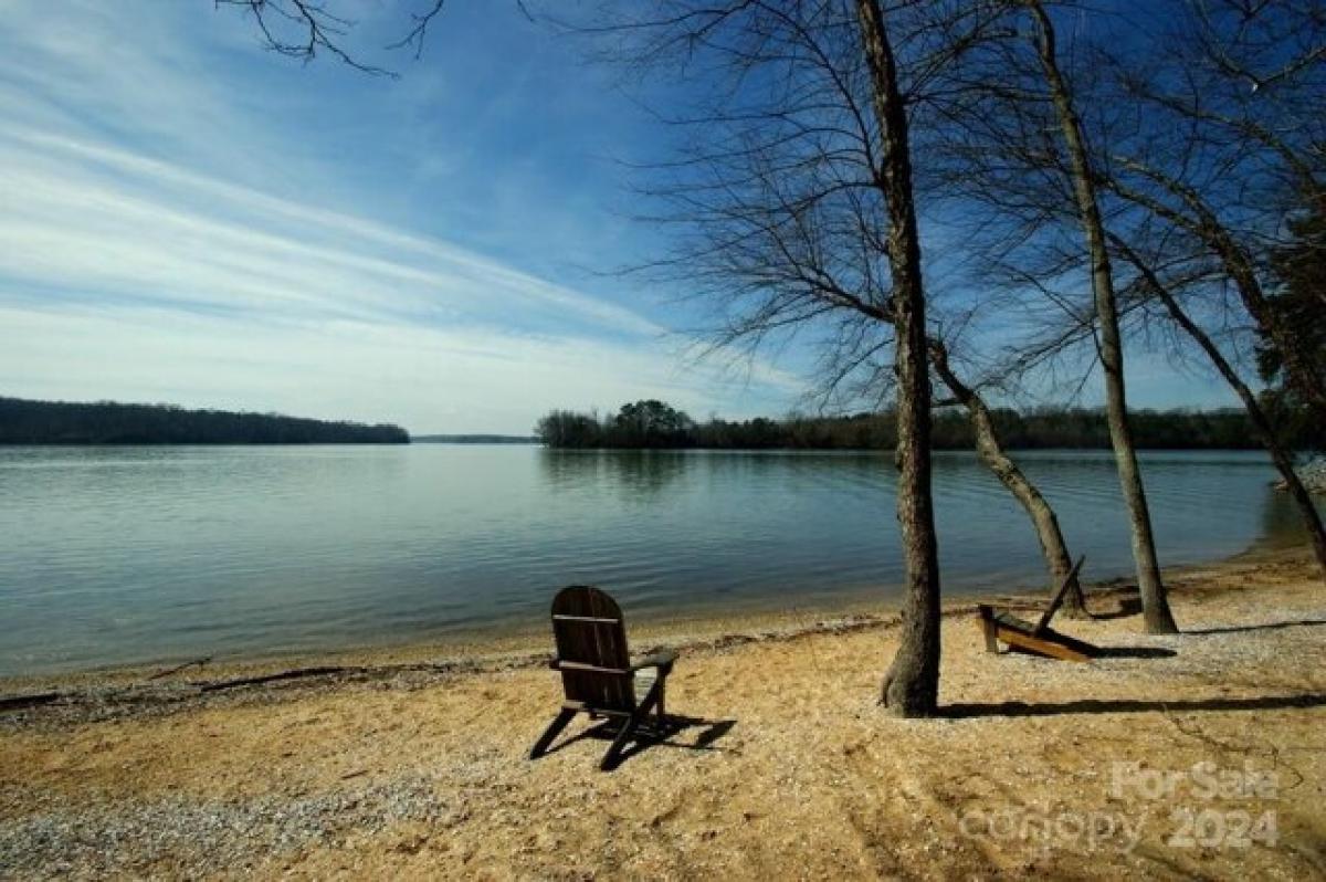 Picture of Residential Land For Sale in Belmont, North Carolina, United States