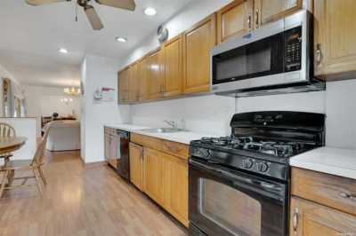 Home For Sale in Commack, New York