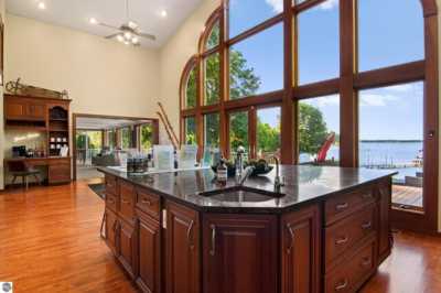 Home For Sale in Cadillac, Michigan