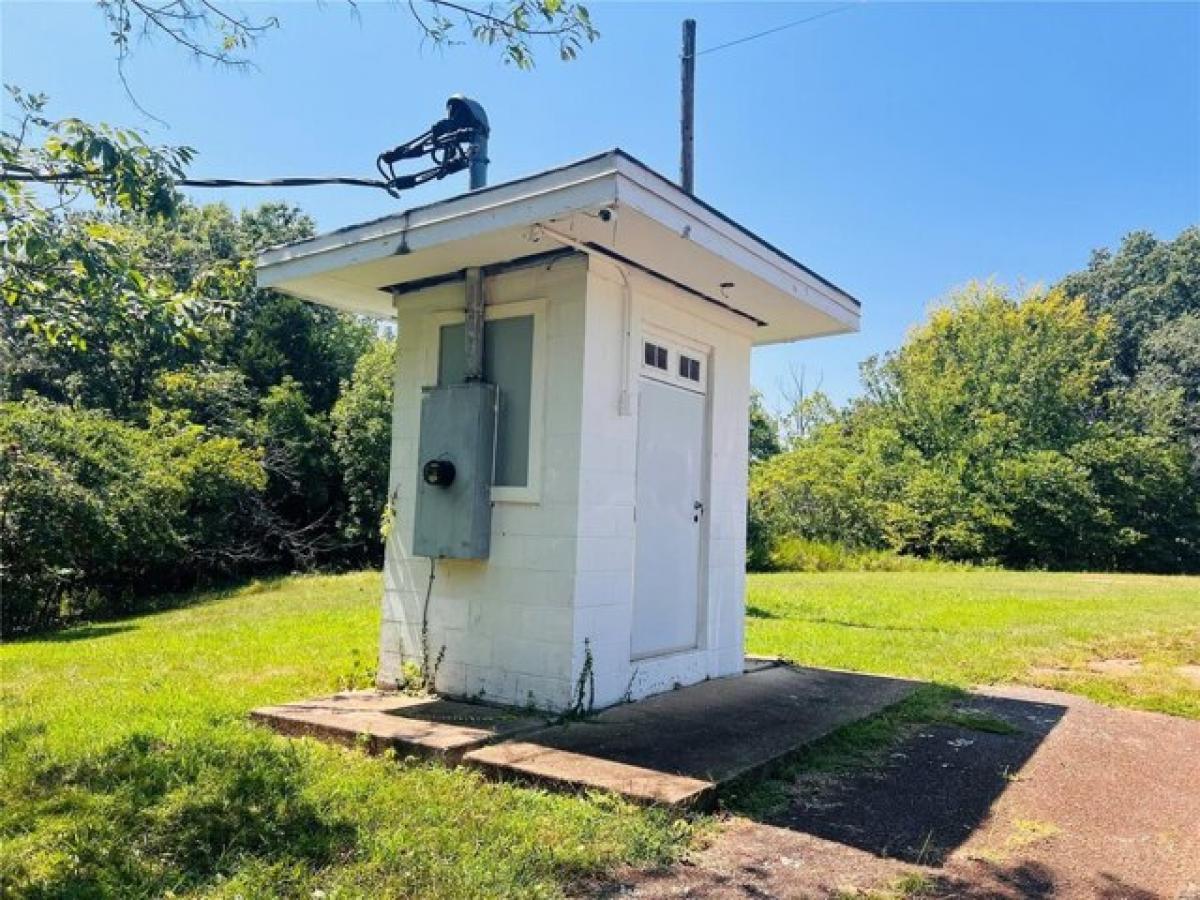 Picture of Home For Sale in Catawissa, Missouri, United States