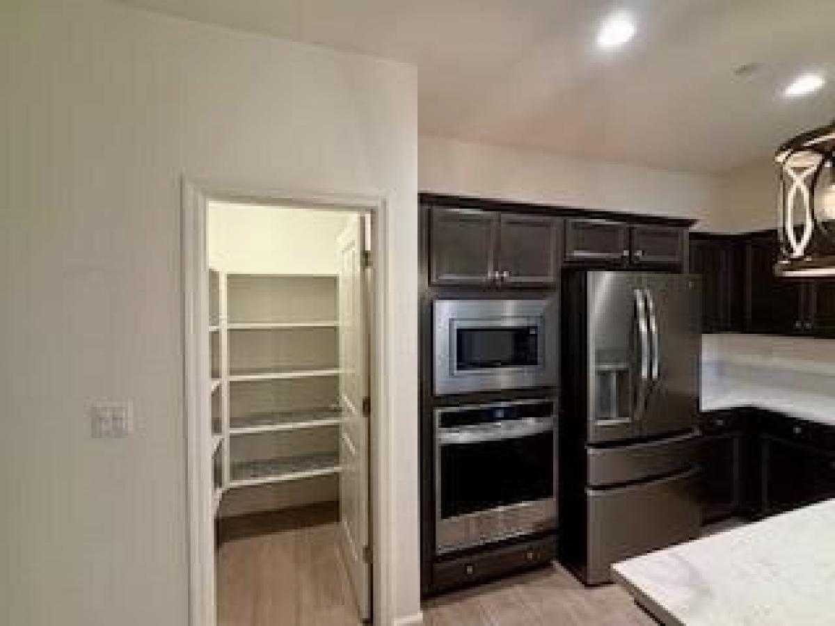 Picture of Home For Rent in Clovis, California, United States