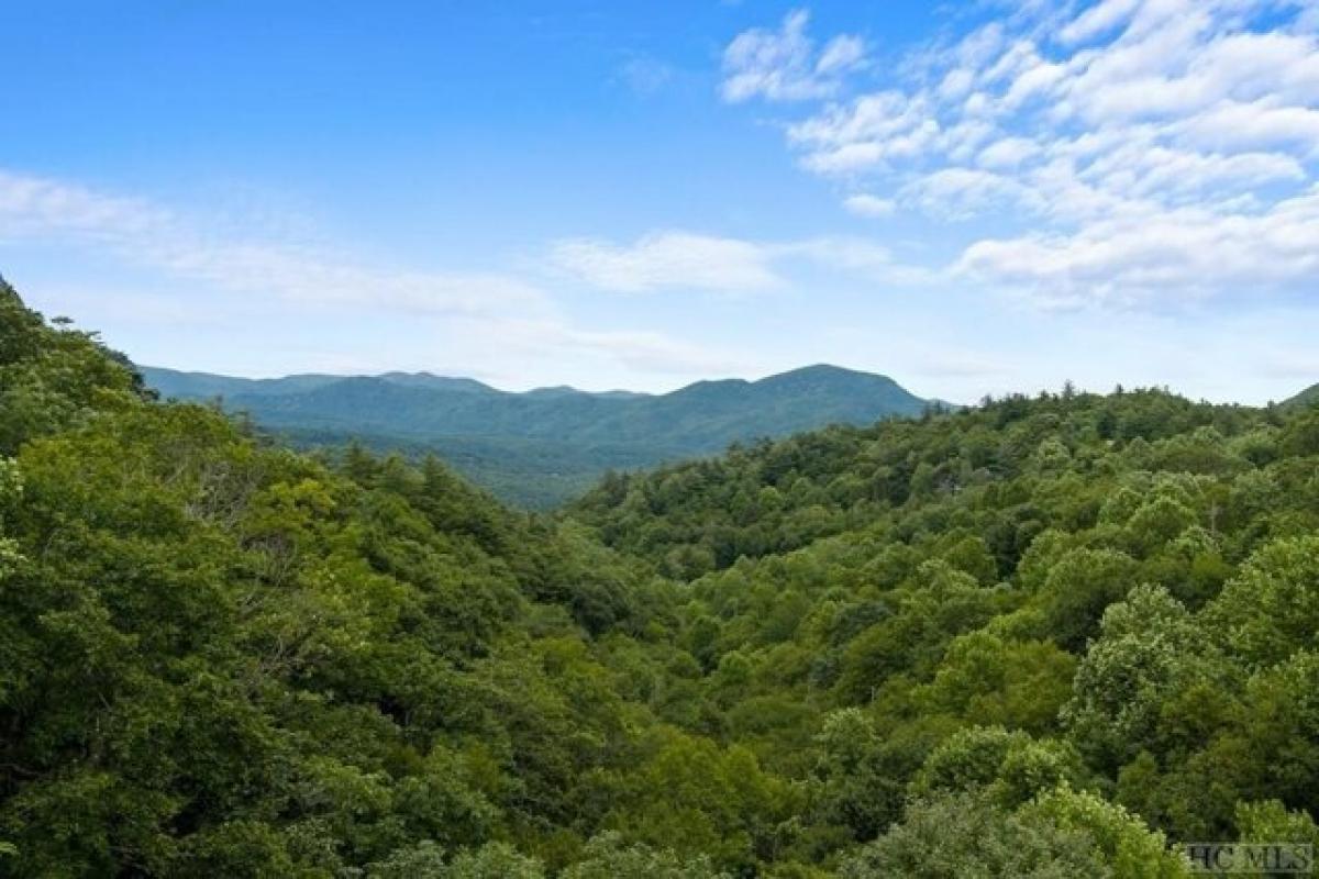 Picture of Residential Land For Sale in Highlands, North Carolina, United States