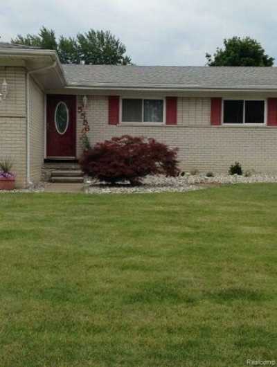 Home For Sale in Grand Blanc, Michigan