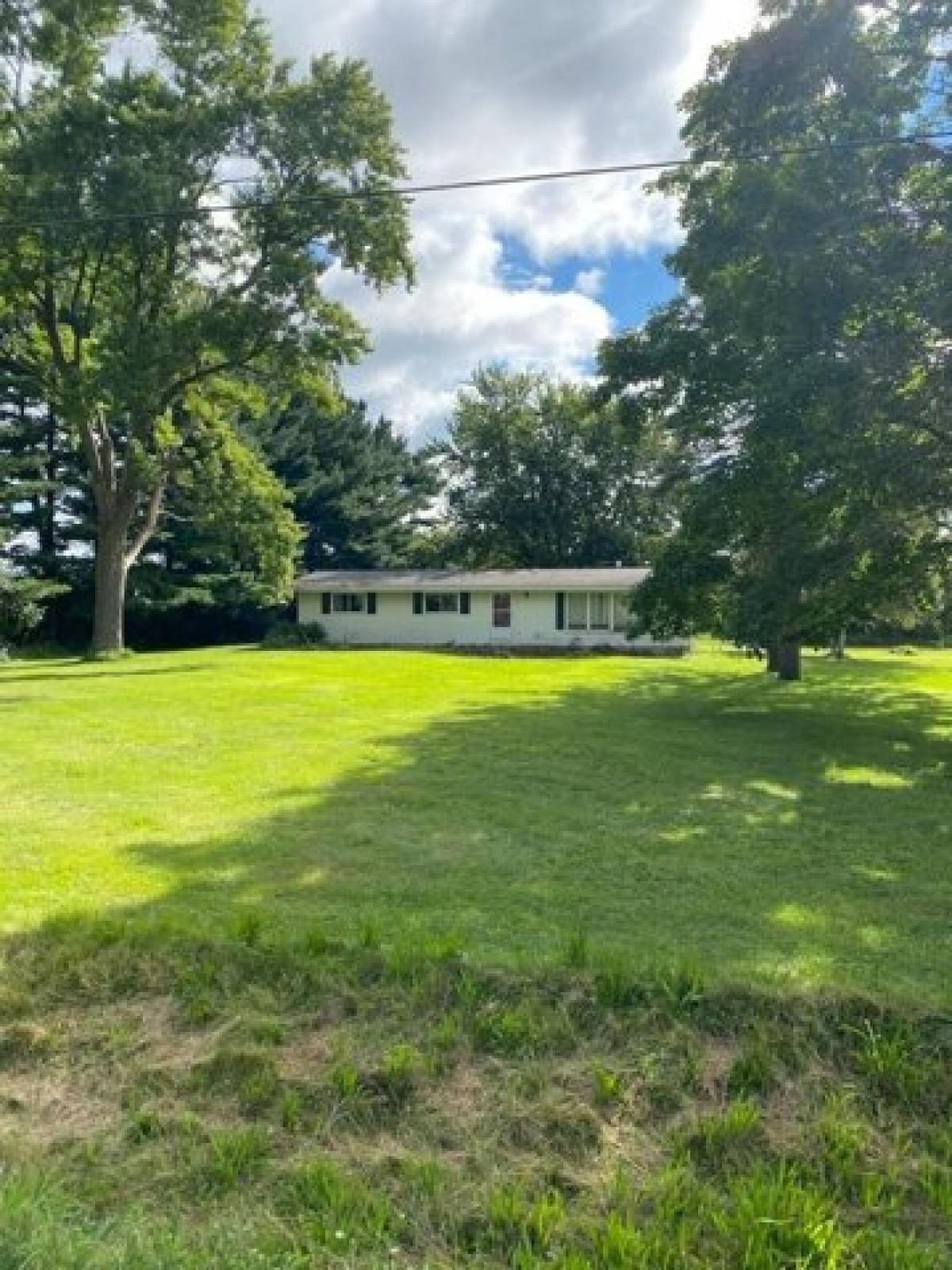 Picture of Home For Sale in Delavan, Wisconsin, United States