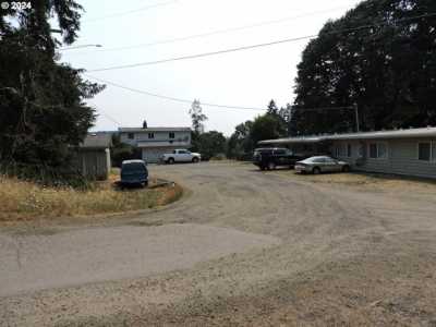 Home For Sale in Gaston, Oregon