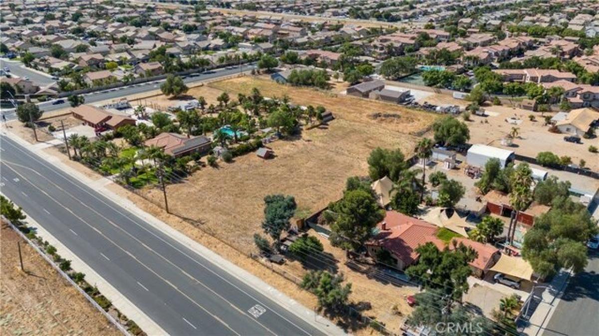 Picture of Residential Land For Sale in Perris, California, United States