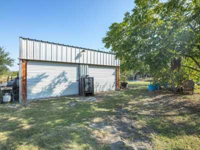 Home For Sale in Ennis, Texas