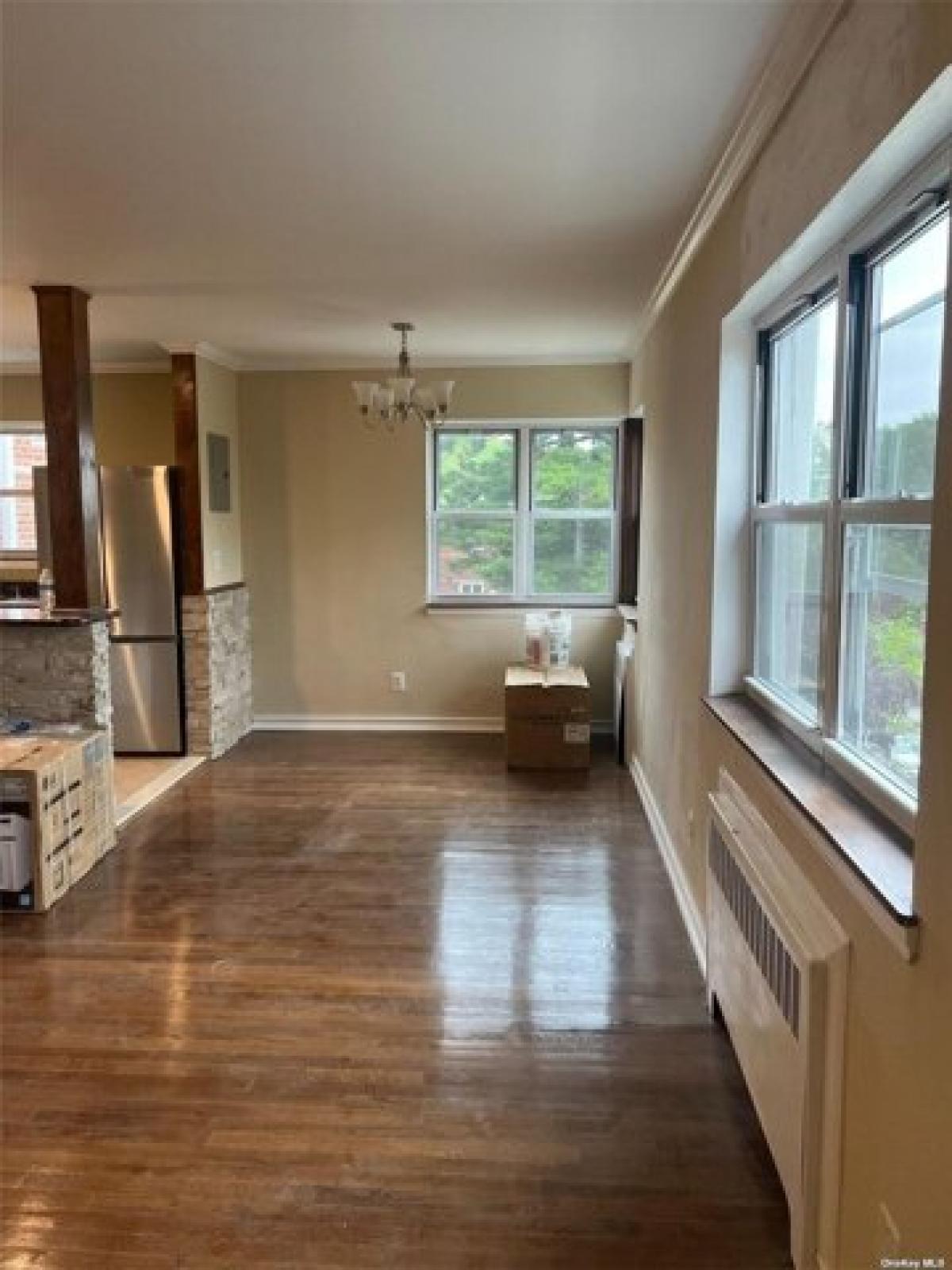 Picture of Apartment For Rent in Hollis, New York, United States