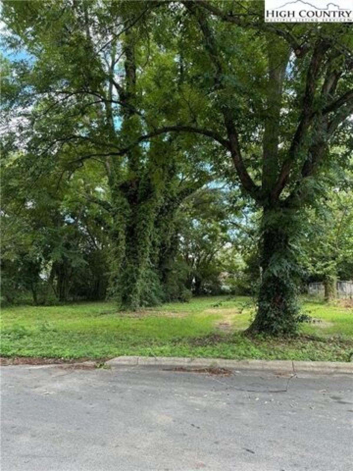 Picture of Home For Sale in Wilson, North Carolina, United States