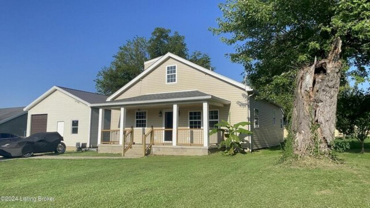 Picture of Home For Sale in Shelbyville, Kentucky, United States