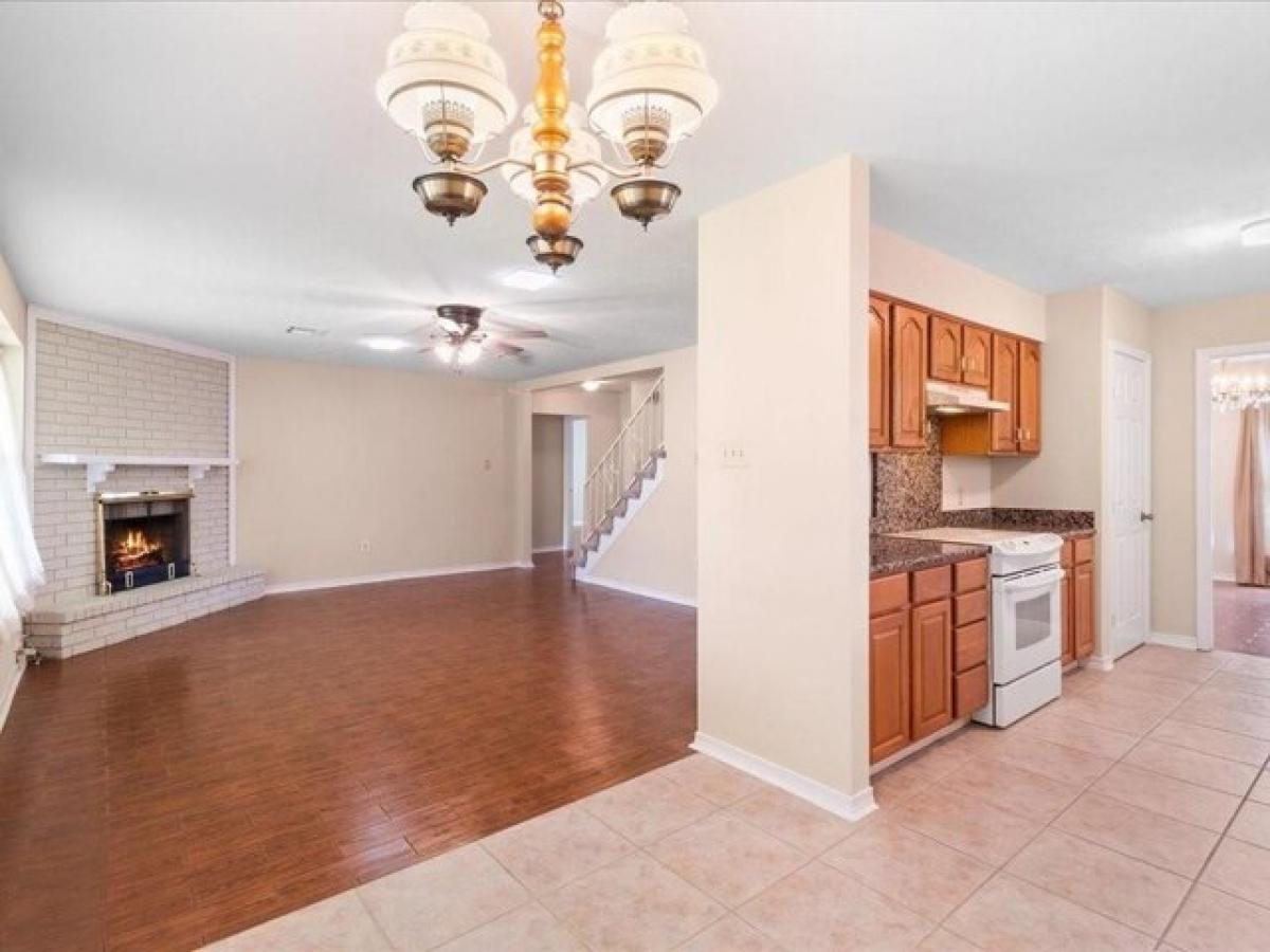 Picture of Home For Sale in Kenner, Louisiana, United States