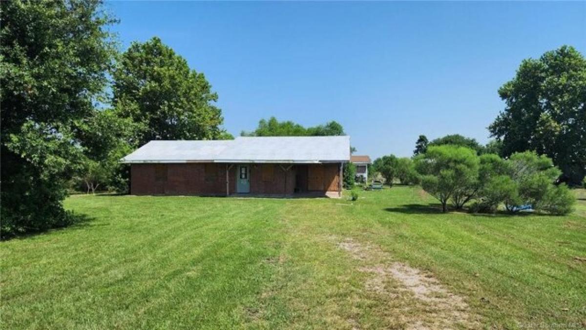 Picture of Home For Sale in Lake Arthur, Louisiana, United States