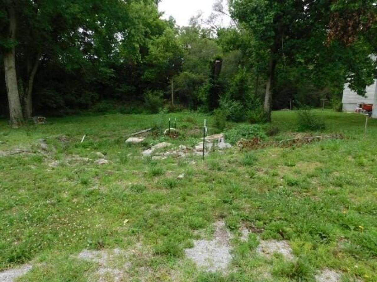 Picture of Residential Land For Sale in Stamping Ground, Kentucky, United States