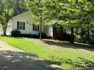 Home For Sale in Rainbow City, Alabama