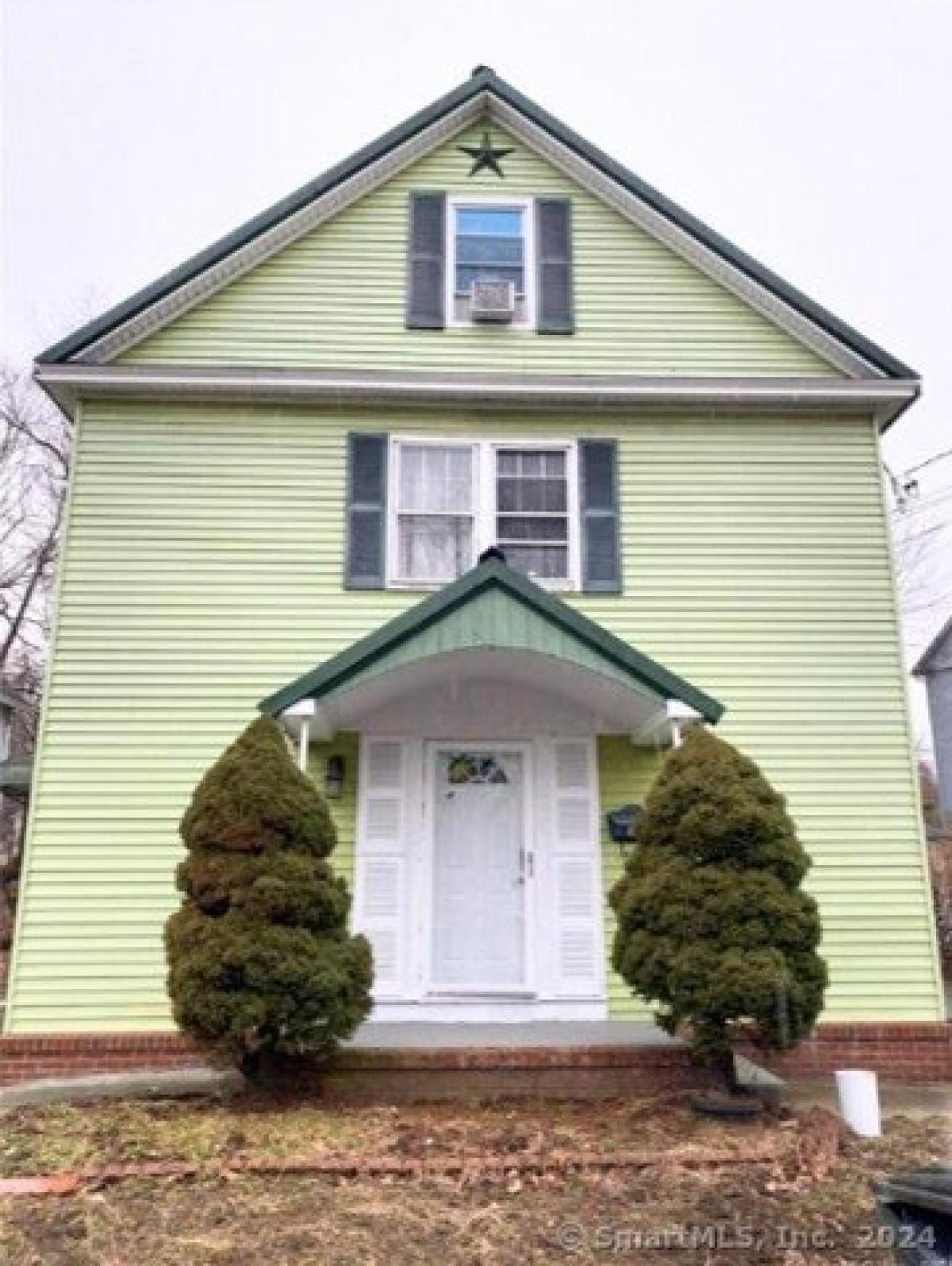 Picture of Home For Sale in Torrington, Connecticut, United States