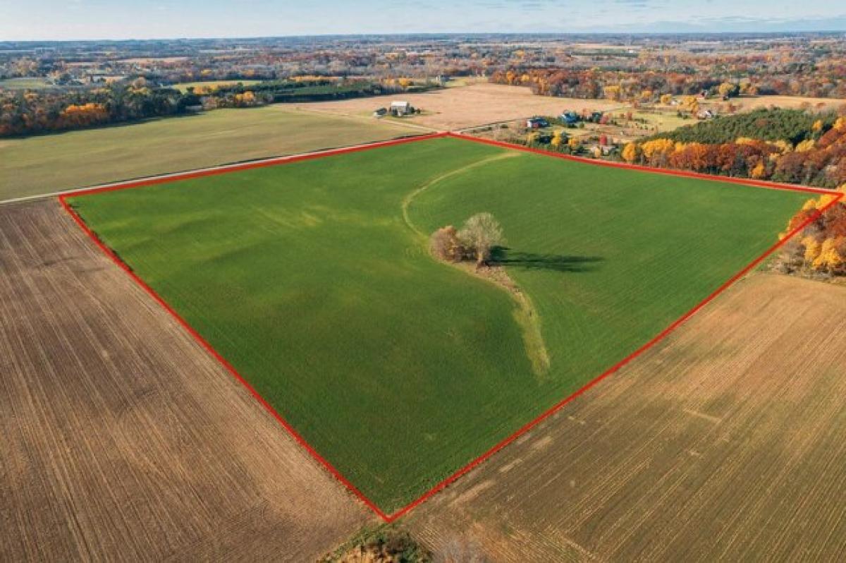 Picture of Residential Land For Sale in Green Bay, Wisconsin, United States