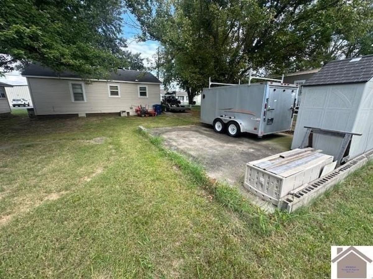 Picture of Home For Sale in Benton, Kentucky, United States