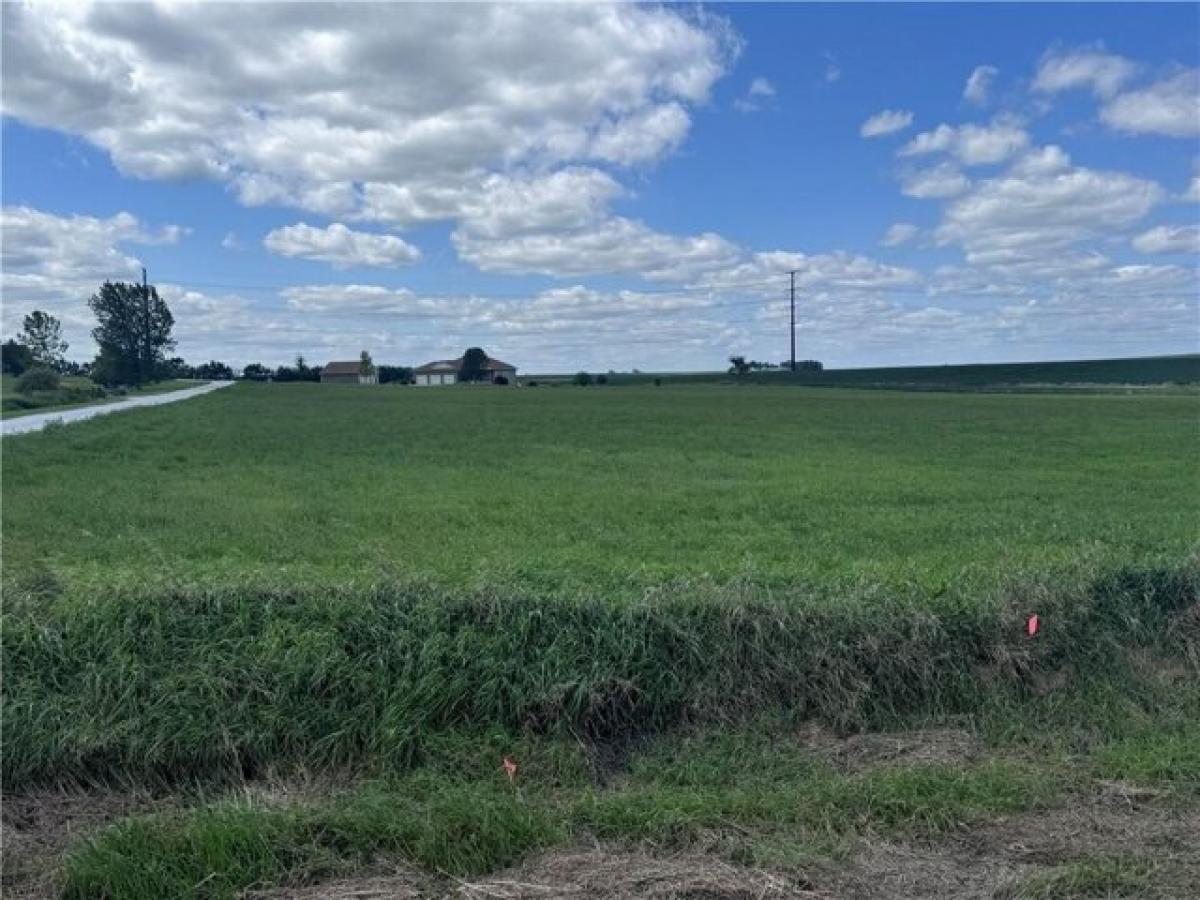 Picture of Residential Land For Sale in Adel, Iowa, United States