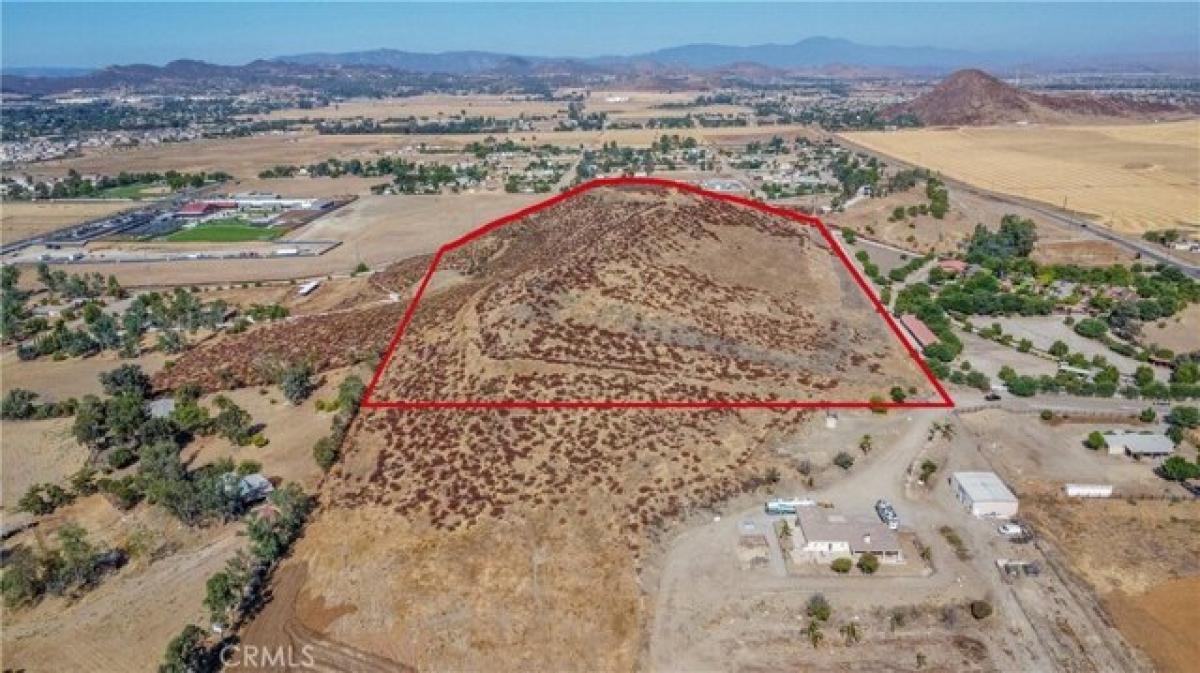 Picture of Residential Land For Sale in Menifee, California, United States