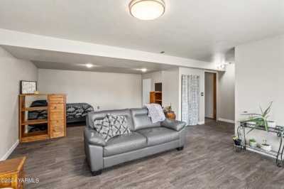 Home For Sale in Selah, Washington