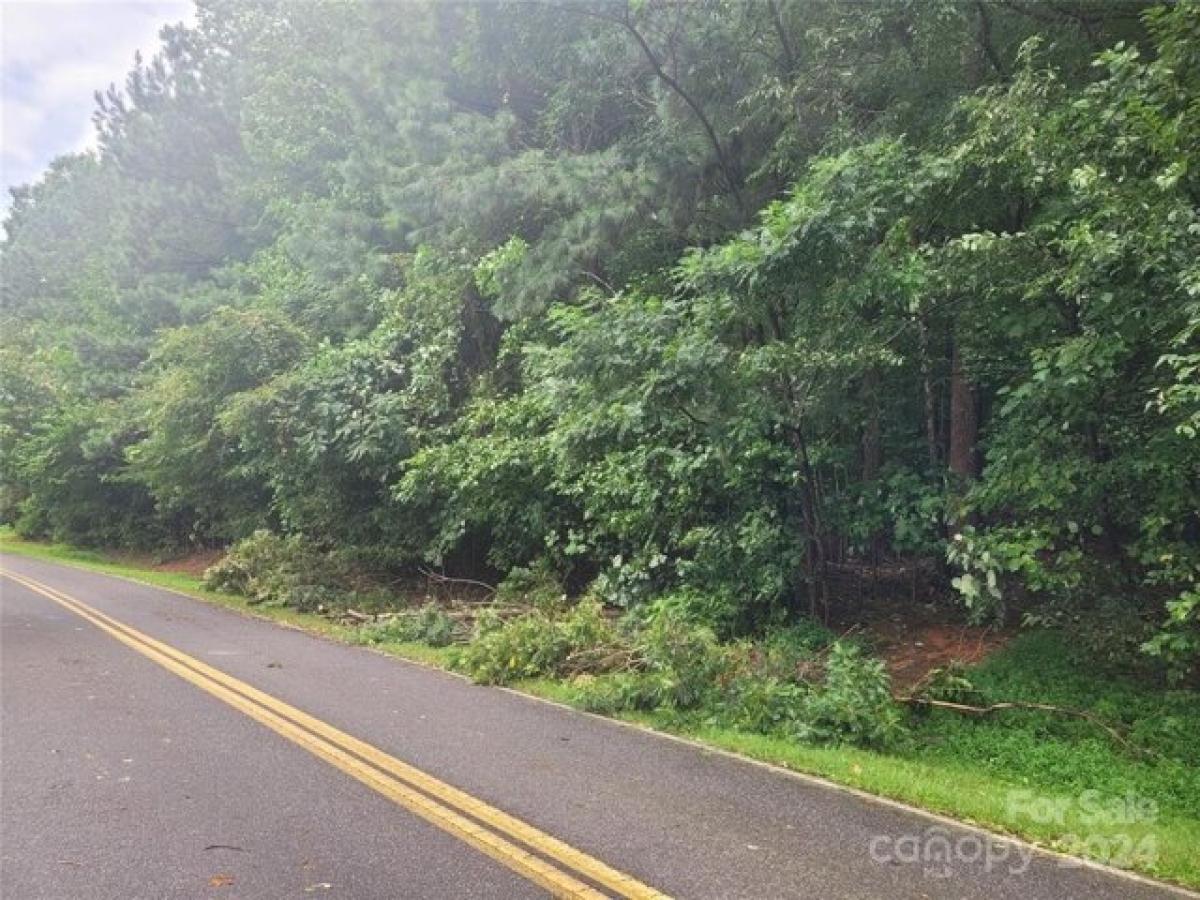 Picture of Residential Land For Sale in Mooresville, North Carolina, United States