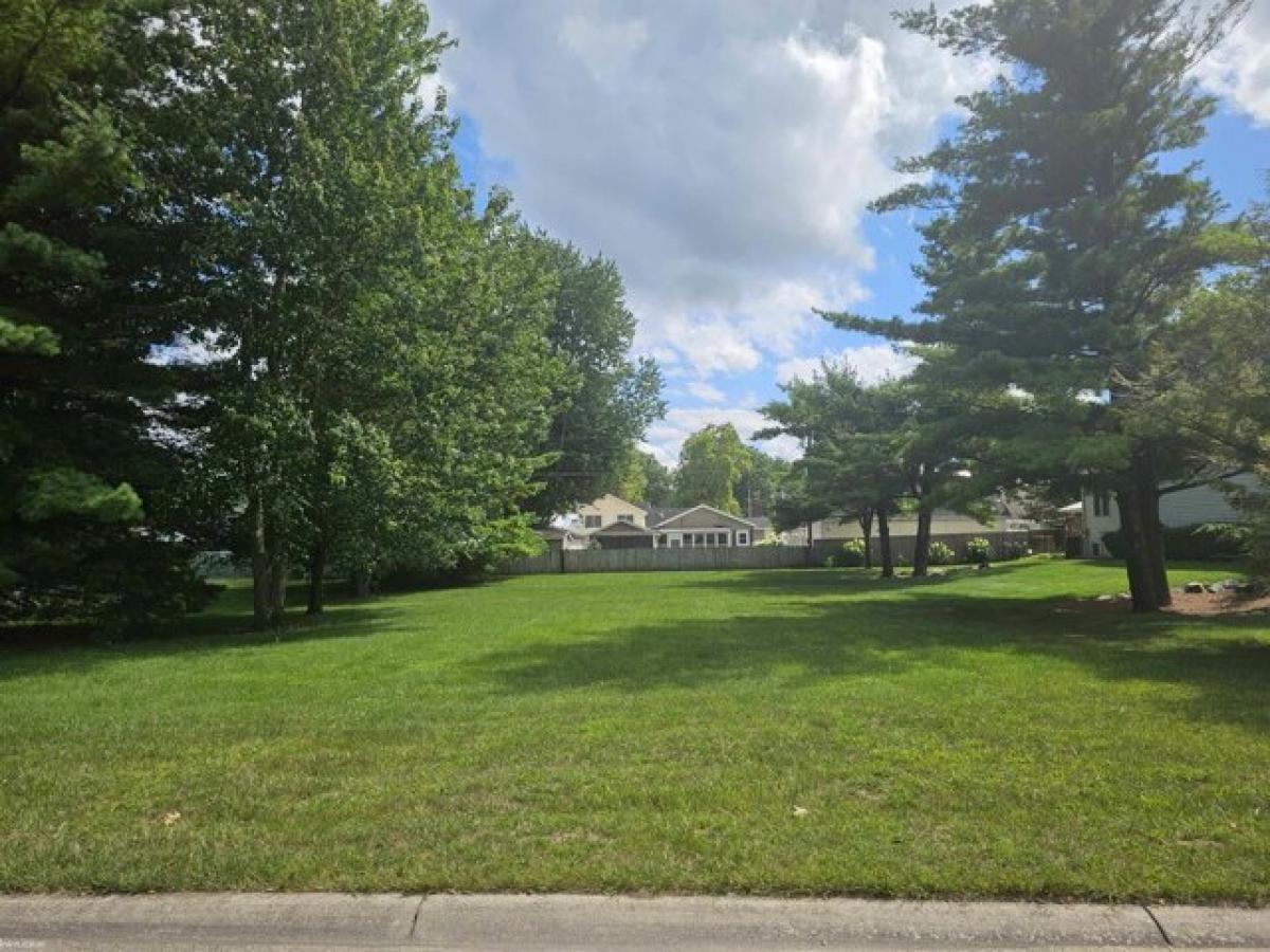 Picture of Residential Land For Sale in Fort Gratiot, Michigan, United States