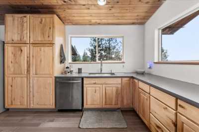 Home For Sale in Chattaroy, Washington