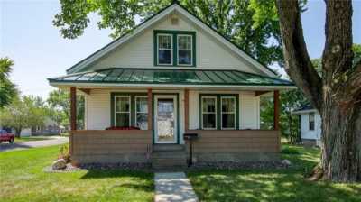 Home For Sale in Chippewa Falls, Wisconsin