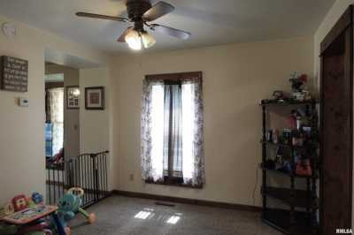 Home For Sale in Galesburg, Illinois