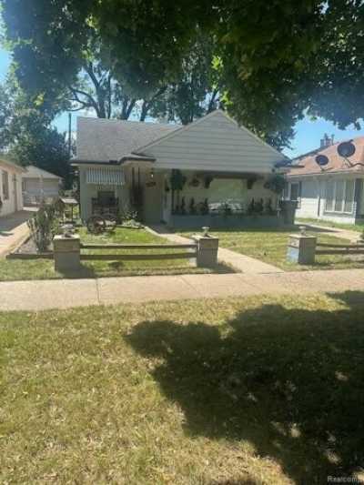 Home For Rent in Dearborn, Michigan