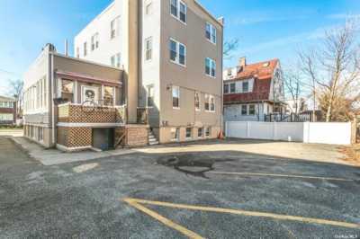 Home For Sale in Rockaway Park, New York