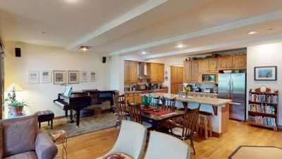 Home For Sale in Mammoth Lakes, California