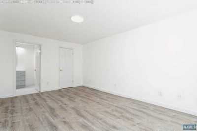 Home For Rent in Englewood, New Jersey